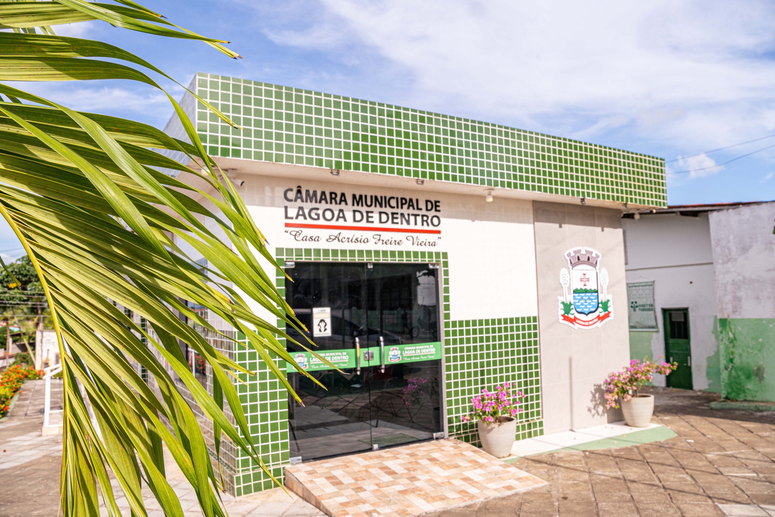 Câmara Municipal de Lagoa de Dentro abre Seleção Pública para criação de sua Bandeira Oficial